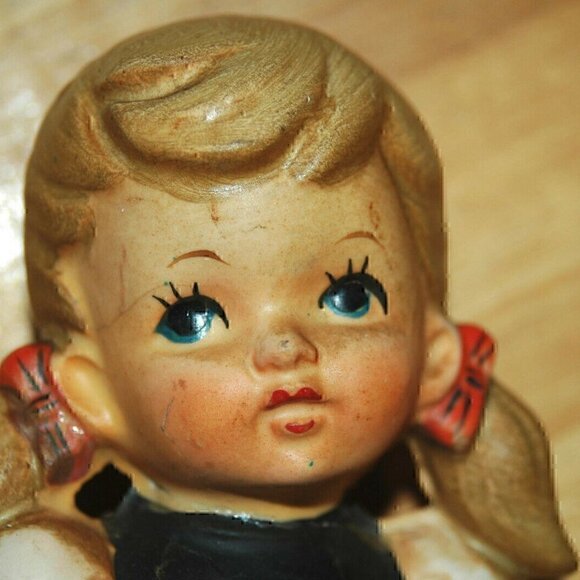NORLEANS Girl Vintage Figurine Made in Japan - Picture 2 of 9